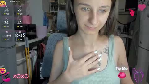 Snapshot of _nika_kik chatting on October 3, 5:10 pm Nika online show from October 3, 5:10 pm