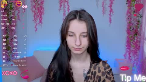 Snapshot of _nika_kik chatting on February 13, 2:09 pm Nika online show from February 13, 2:09 pm