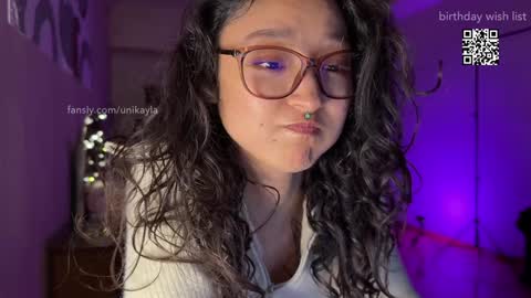 Mikayla online show from January 21, 11:45 pm