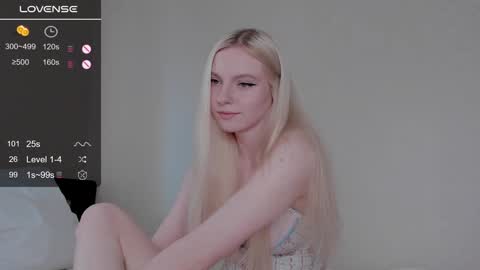 Snapshot of _penisflytrap_ chatting on December 4, 7:44 am Viktoria online show from December 4, 7:44 am