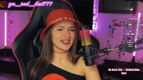 -RED HAT- online show from May 14, 6:50 pm