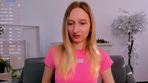 Snapshot of _ri_na_ chatting on September 12, 5:53 am I am Rina online show from September 12, 5:53 am