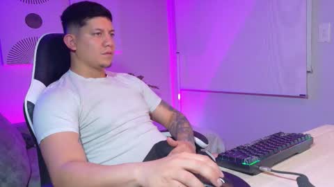 Roberto online show from March 8, 5:33 am