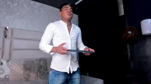 _sammy_ice online show from March 1, 4:26 am