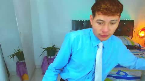 santi online show from March 21, 6:08 am