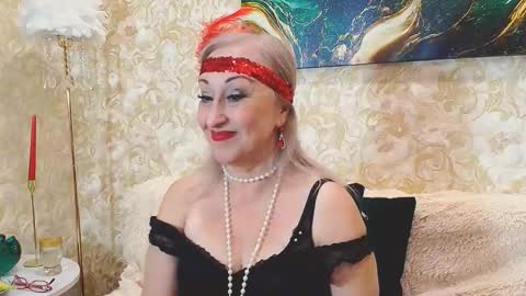 Sara online show from November 12, 8:05 am