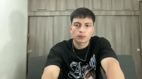 Juan Pablo-independent model online show from October 4, 2:31 am