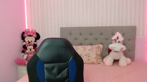 Snapshot of _sexyredhead_ chatting on March 9, 6:11 pm KATA online show from March 9, 6:11 pm