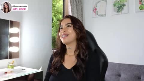 Snapshot of _sophiebrown__ chatting on January 28, 10:23 pm Andrea  The Next Stream  Wednesday online show from January 28, 10:23 pm