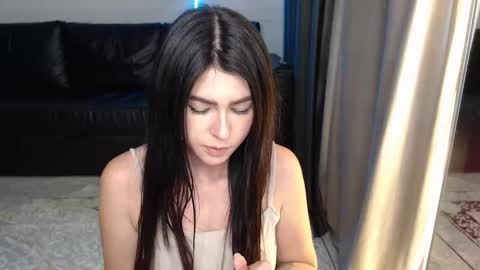 Sophy online show from December 5, 3:09 am