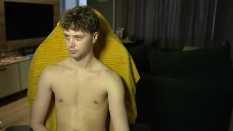 OLIVERpvt is open online show from March 12, 1:48 pm