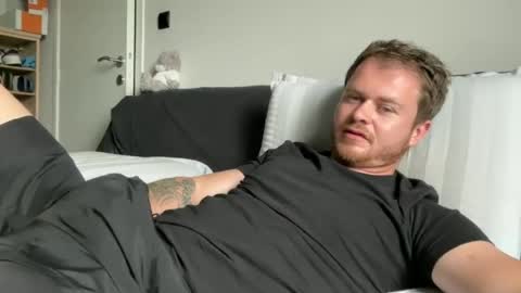 _stevie___ online show from June 30, 9:31 am