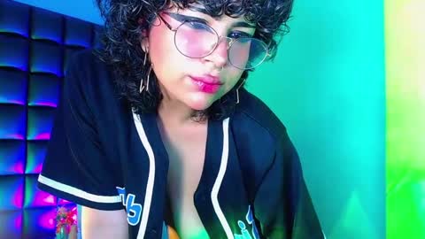 Snapshot of _sweet_kuromi chatting on February 5, 4:27 am Kuromi online show from February 5, 4:27 am
