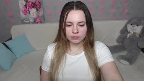 Snapshot of _sweet_lana_ chatting on February 22, 7:34 am Lana online show from February 22, 7:34 am