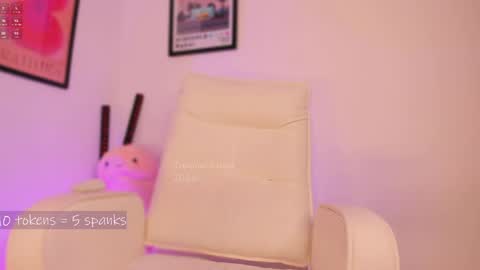 _tammarra_ online show from April 11, 12:59 am