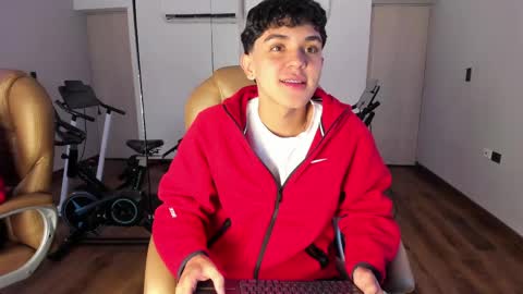 _taylorblack online show from April 19, 12:06 pm