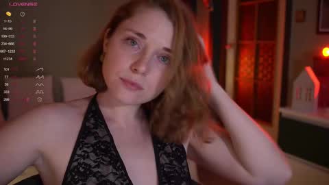 Evi online show from December 5, 8:39 pm