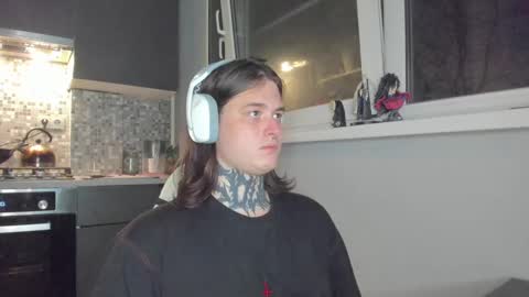 _torfin_ online show from March 8, 3:39 am