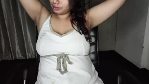 Snapshot of _vanshika_0 chatting on October 7, 6:15 pm _vanshika_0 online show from October 7, 6:15 pm