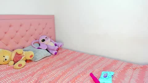 Snapshot of _violetadulce chatting on October 5, 1:03 am Violeta online show from October 5, 1:03 am