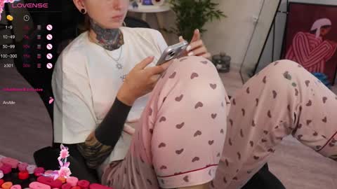 Snapshot of _viv1an_ chatting on September 26, 9:17 am Alis online show from September 26, 9:17 am