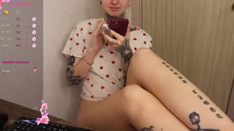 Snapshot of _viv1an_ chatting on March 3, 2:49 pm Alis online show from March 3, 2:49 pm