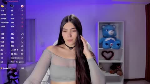 Luisa  online show from March 29, 6:48 am