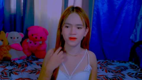 _xxlilly online show from May 22, 8:10 am