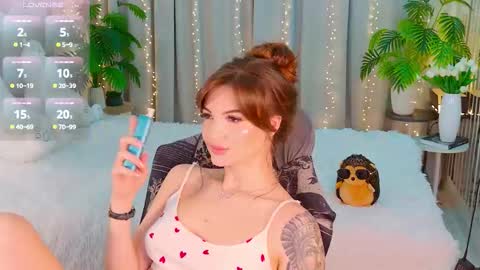 Snapshot of _your_heart_ chatting on October 16, 4:23 am Ani online show from October 16, 4:23 am