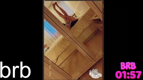 Snapshot of _your_selena_ chatting on December 29, 9:17 am Selena online show from December 29, 9:17 am