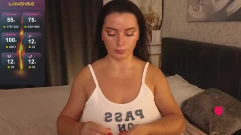 Snapshot of _your_sweetdream chatting on September 14, 8:27 am Jasmine online show from September 14, 8:27 am