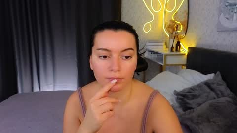 Snapshot of _your_sweetdream chatting on February 5, 8:21 am Jasmine online show from February 5, 8:21 am