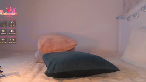 Snapshot of a1l3na_al3 chatting on February 17, 3:44 pm Alena online show from February 17, 3:44 pm