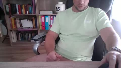 Long distance cumshot online show from November 19, 11:31 am