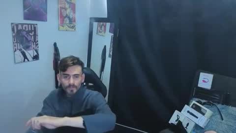 aaron_malikk online show from April 26, 5:10 pm