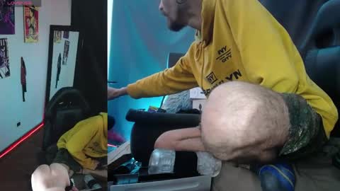 aaron_malikk online show from April 25, 10:28 am