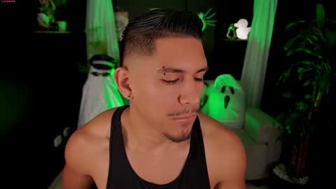 AARON  online show from October 10, 2:23 pm