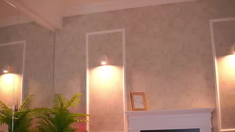 Snapshot of abbela_white chatting on September 13, 7:22 am Alexa online show from September 13, 7:22 am