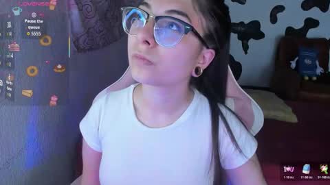 April online show from October 27, 9:04 pm