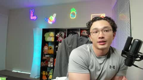 buddy online show from November 7, 4:37 am