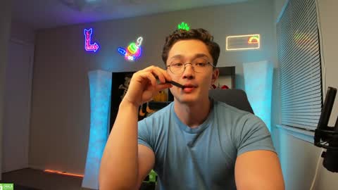 buddy online show from December 3, 5:15 am