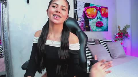 abby online show from April 10, 7:29 pm