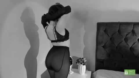 Snapshot of abbyhall__ chatting on October 17, 11:31 pm INSTAGRAM abby hall82 online show from October 17, 11:31 pm