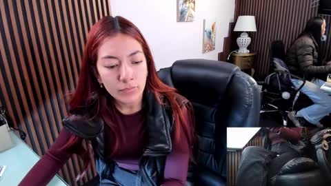 Snapshot of abbystones chatting on October 2, 12:59 pm Abby Stones online show from October 2, 12:59 pm