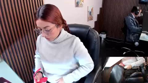 Snapshot of abbystones chatting on October 7, 11:39 am Abby Stones online show from October 7, 11:39 am