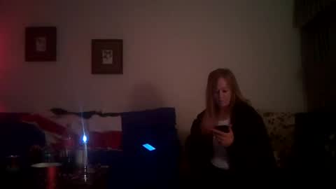 Snapshot of abdgg83476 chatting on January 20, 4:21 am abdgg83476 online show from January 20, 4:21 am