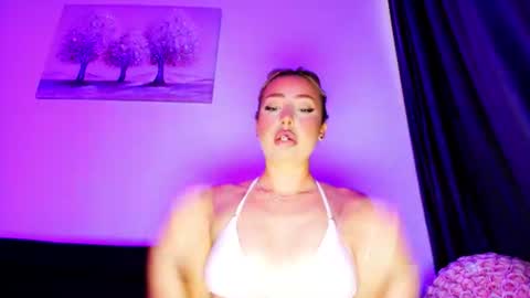 abella_soleill online show from July 4, 6:50 am