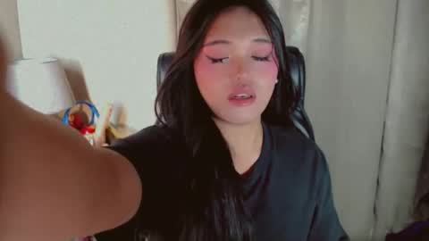Abetterchristine online show from May 6, 10:32 am