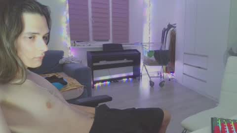 Snapshot of abobus123 chatting on February 6, 2:48 pm hi cum in pvt noi extra tip online show from February 6, 2:48 pm