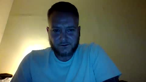 abovethemnow123 online show from March 27, 4:07 am